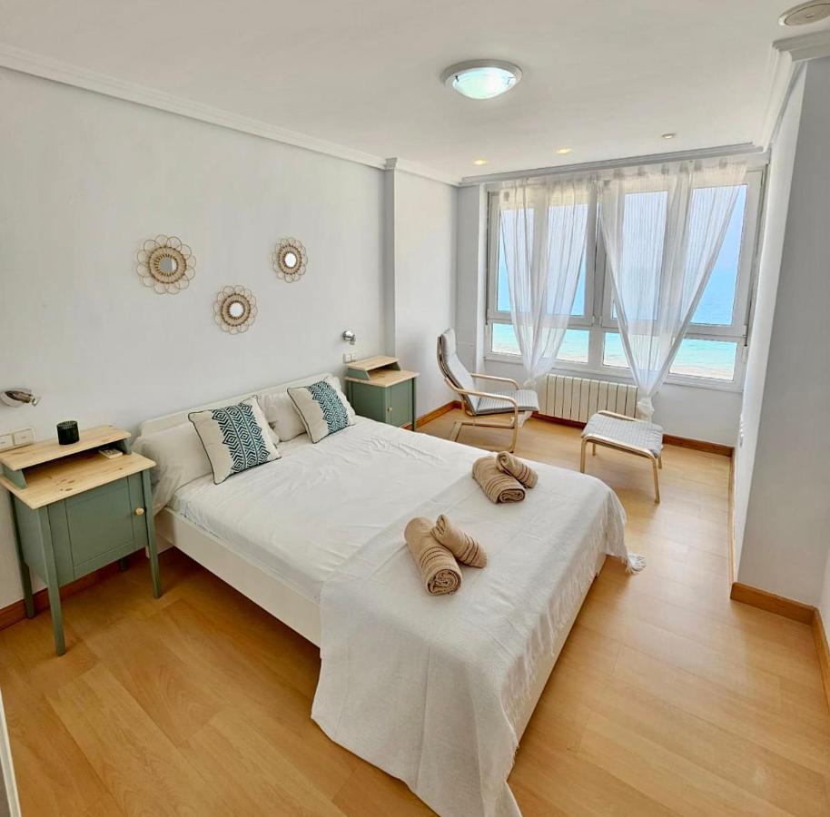 Gatu Premium Villa Turquesa Playa Y Parking كاديز المظهر الخارجي الصورة