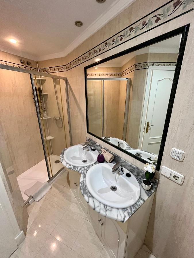 Gatu Premium Villa Turquesa Playa Y Parking كاديز المظهر الخارجي الصورة