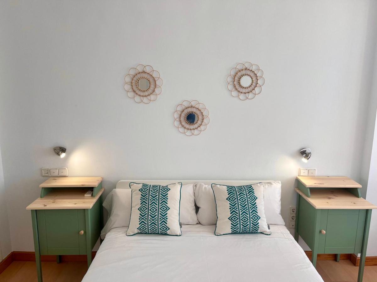 Gatu Premium Villa Turquesa Playa Y Parking كاديز المظهر الخارجي الصورة