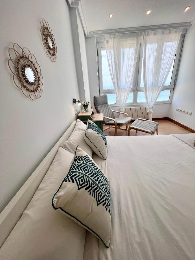 Gatu Premium Villa Turquesa Playa Y Parking كاديز المظهر الخارجي الصورة