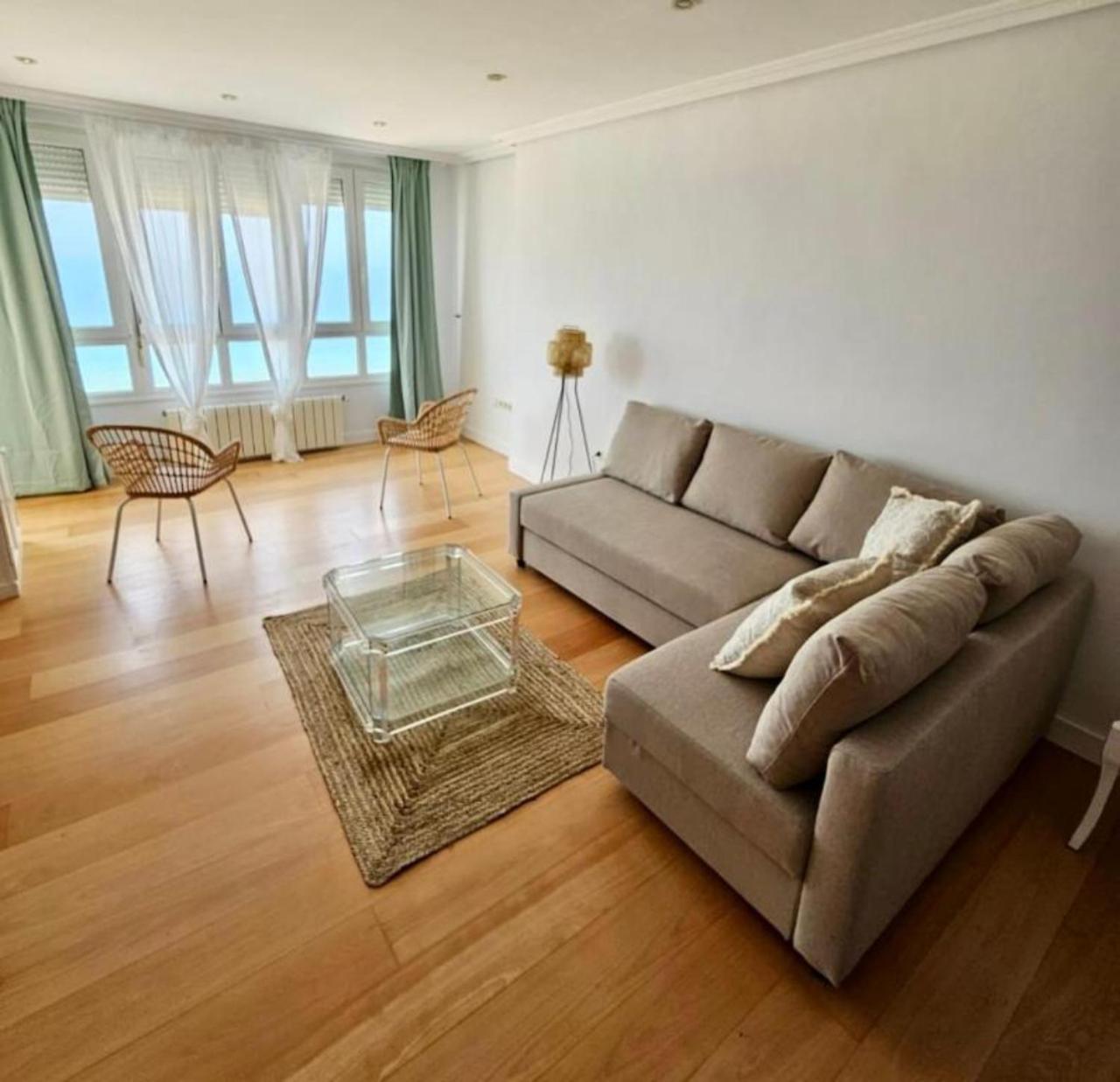Gatu Premium Villa Turquesa Playa Y Parking كاديز المظهر الخارجي الصورة
